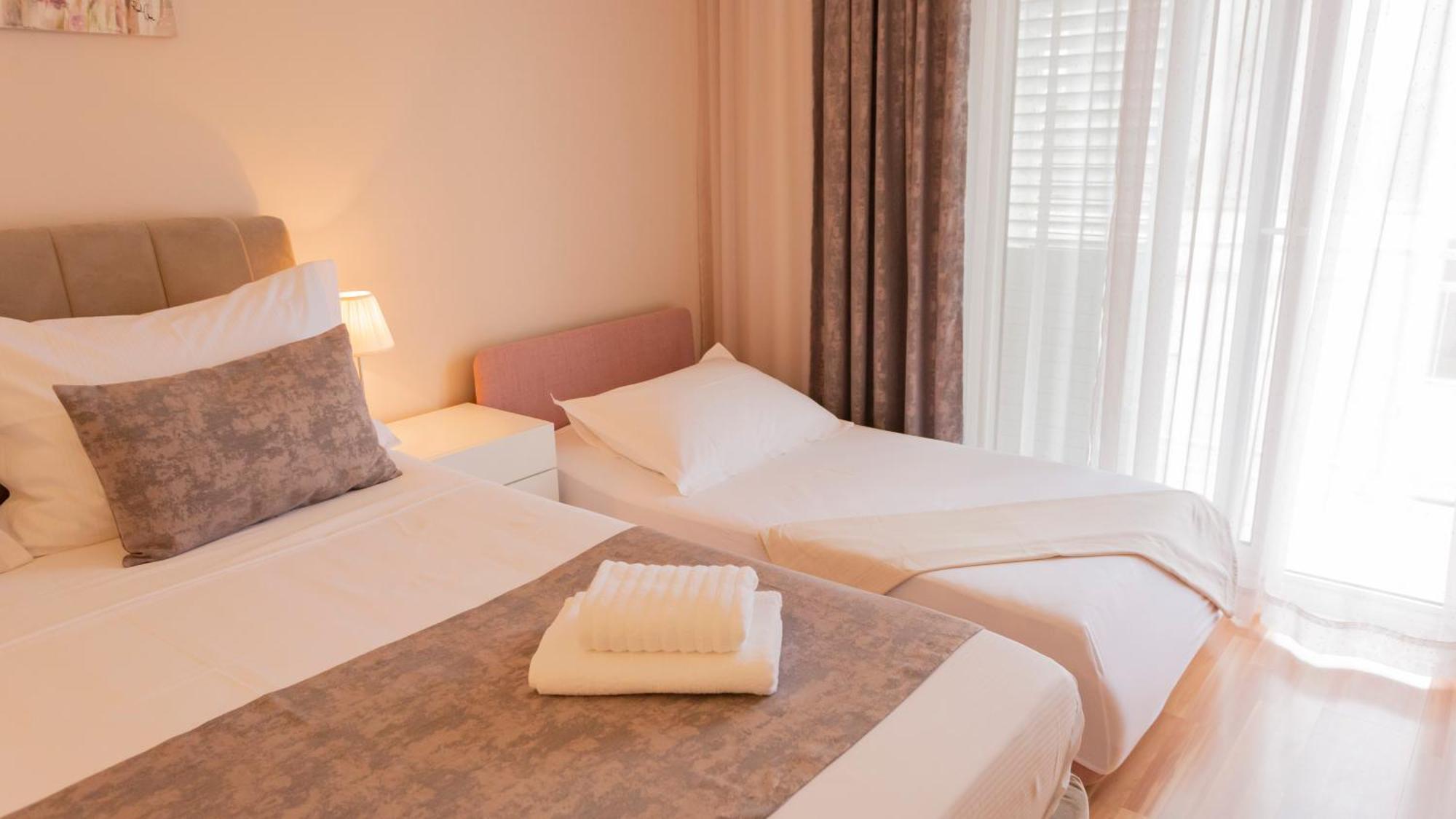 Baska Voda Apartments - Steps From The Beach, Free Parking, Central Location Kültér fotó