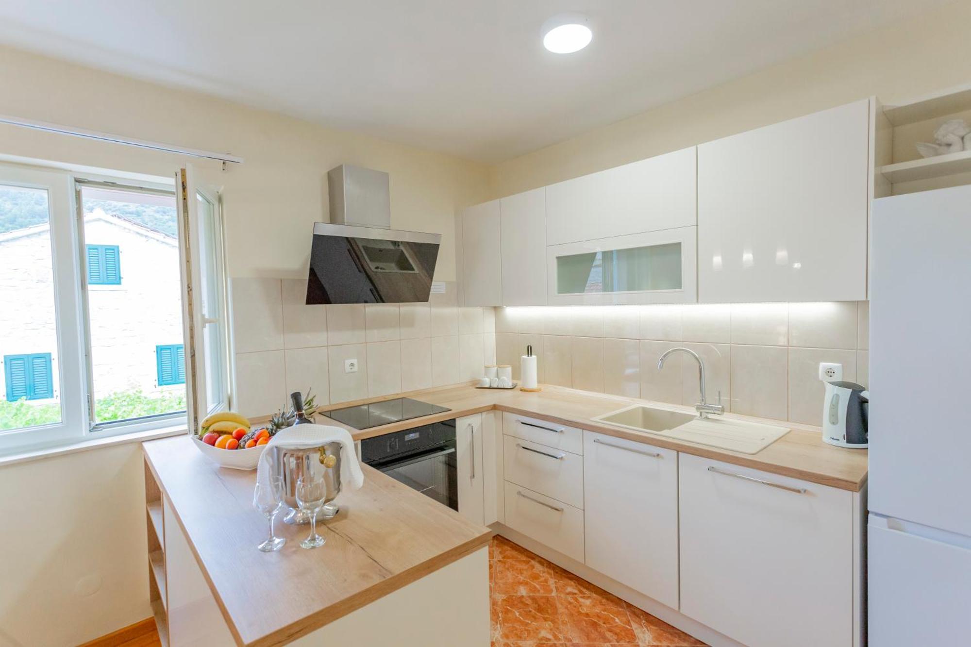Baska Voda Apartments - Steps From The Beach, Free Parking, Central Location Kültér fotó