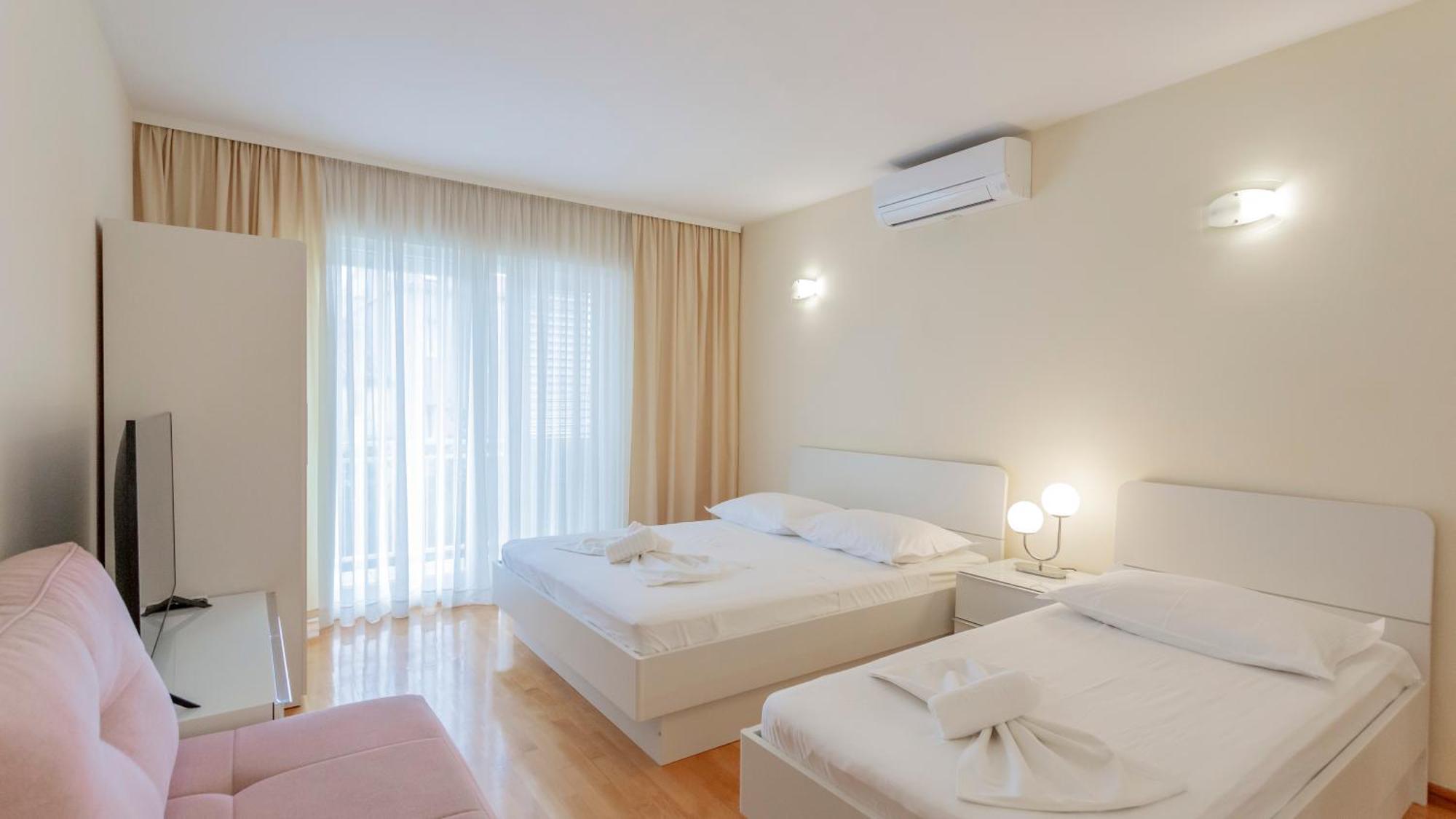 Baska Voda Apartments - Steps From The Beach, Free Parking, Central Location Kültér fotó