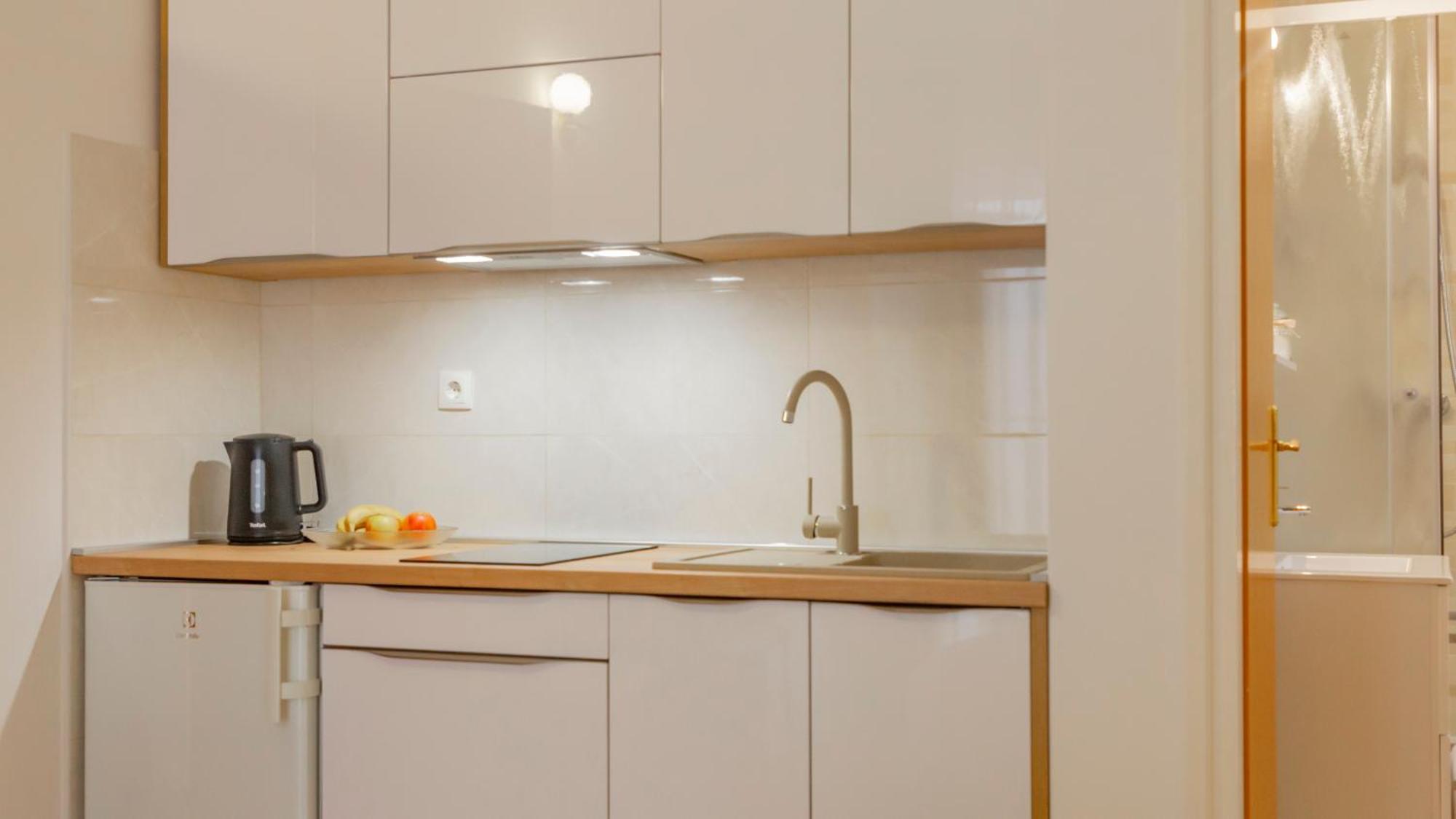 Baska Voda Apartments - Steps From The Beach, Free Parking, Central Location Kültér fotó
