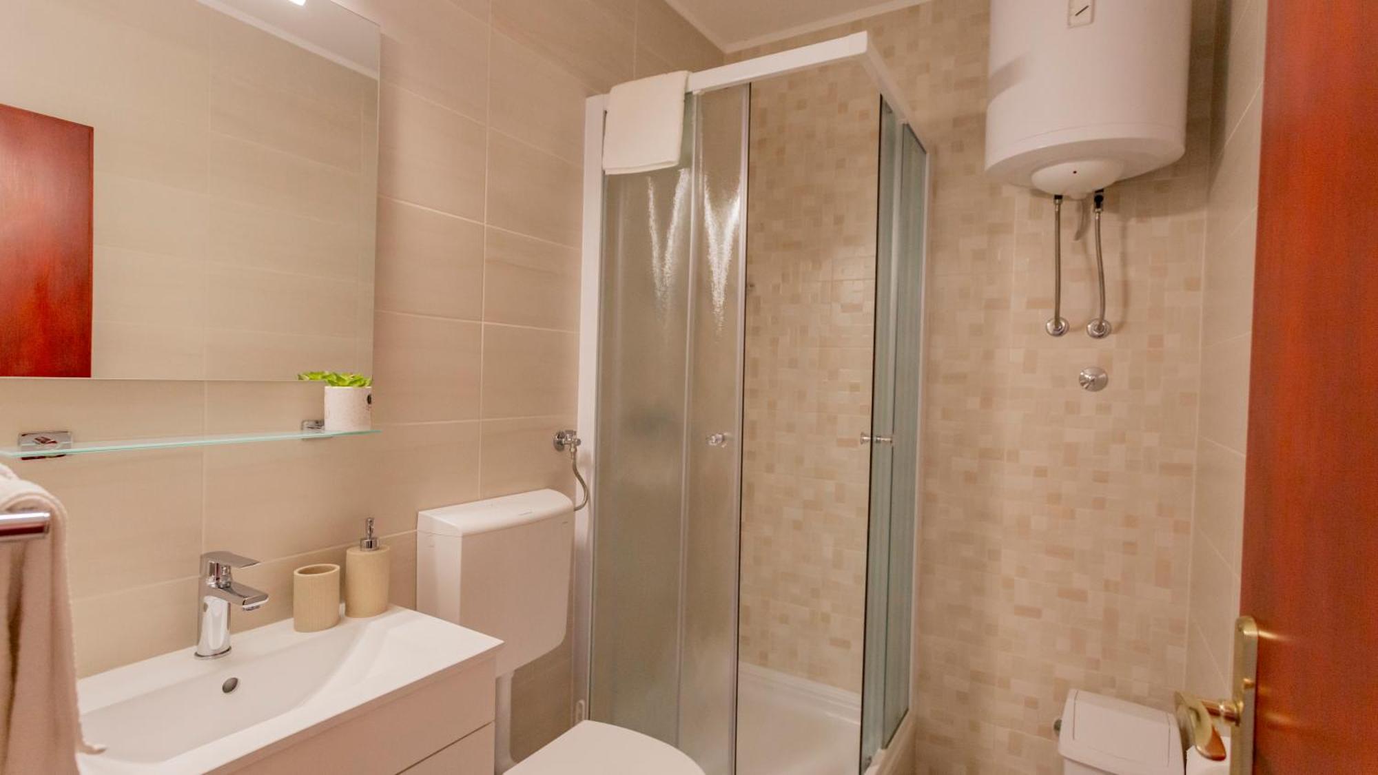Baska Voda Apartments - Steps From The Beach, Free Parking, Central Location Kültér fotó
