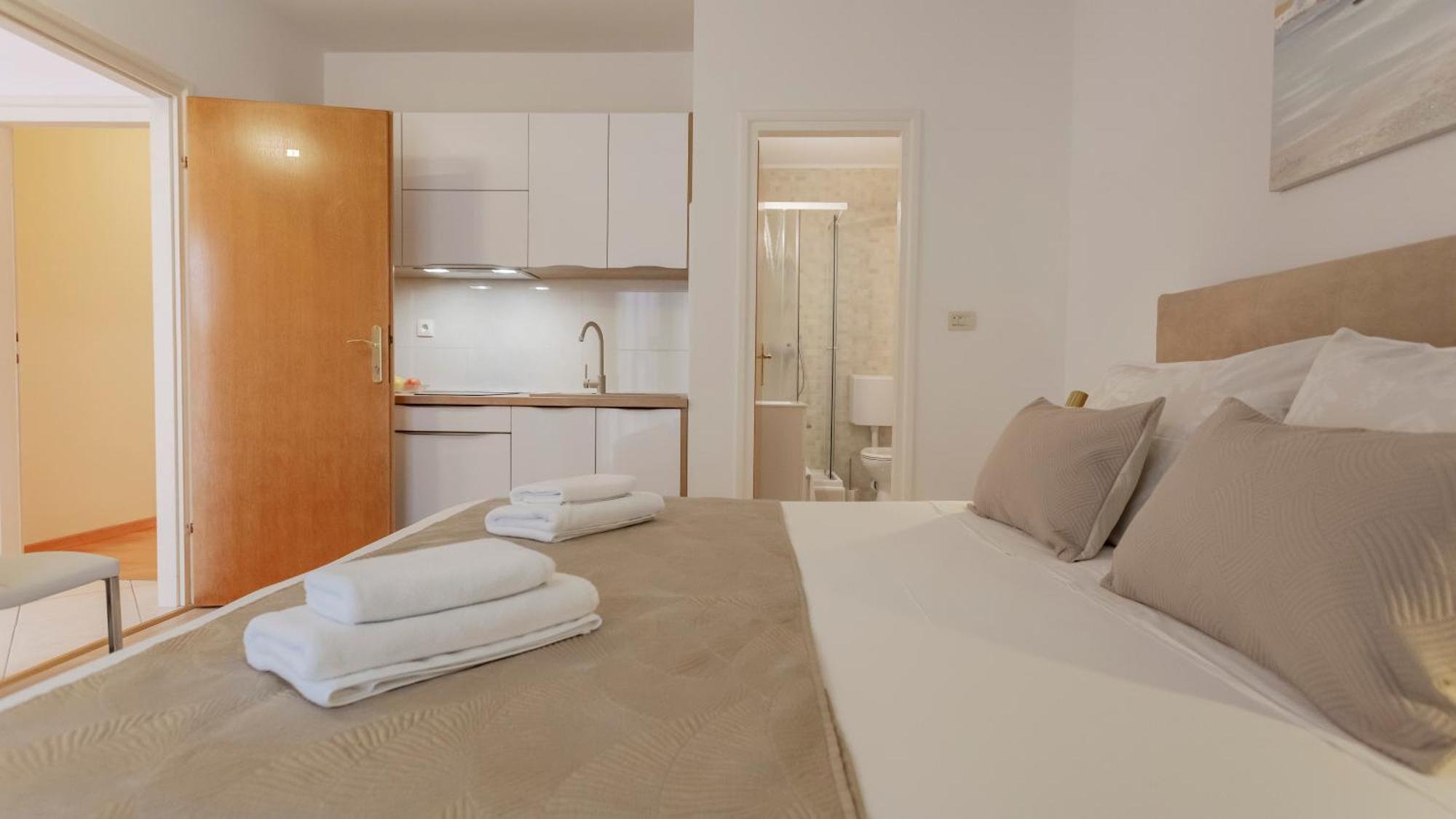Baska Voda Apartments - Steps From The Beach, Free Parking, Central Location Kültér fotó
