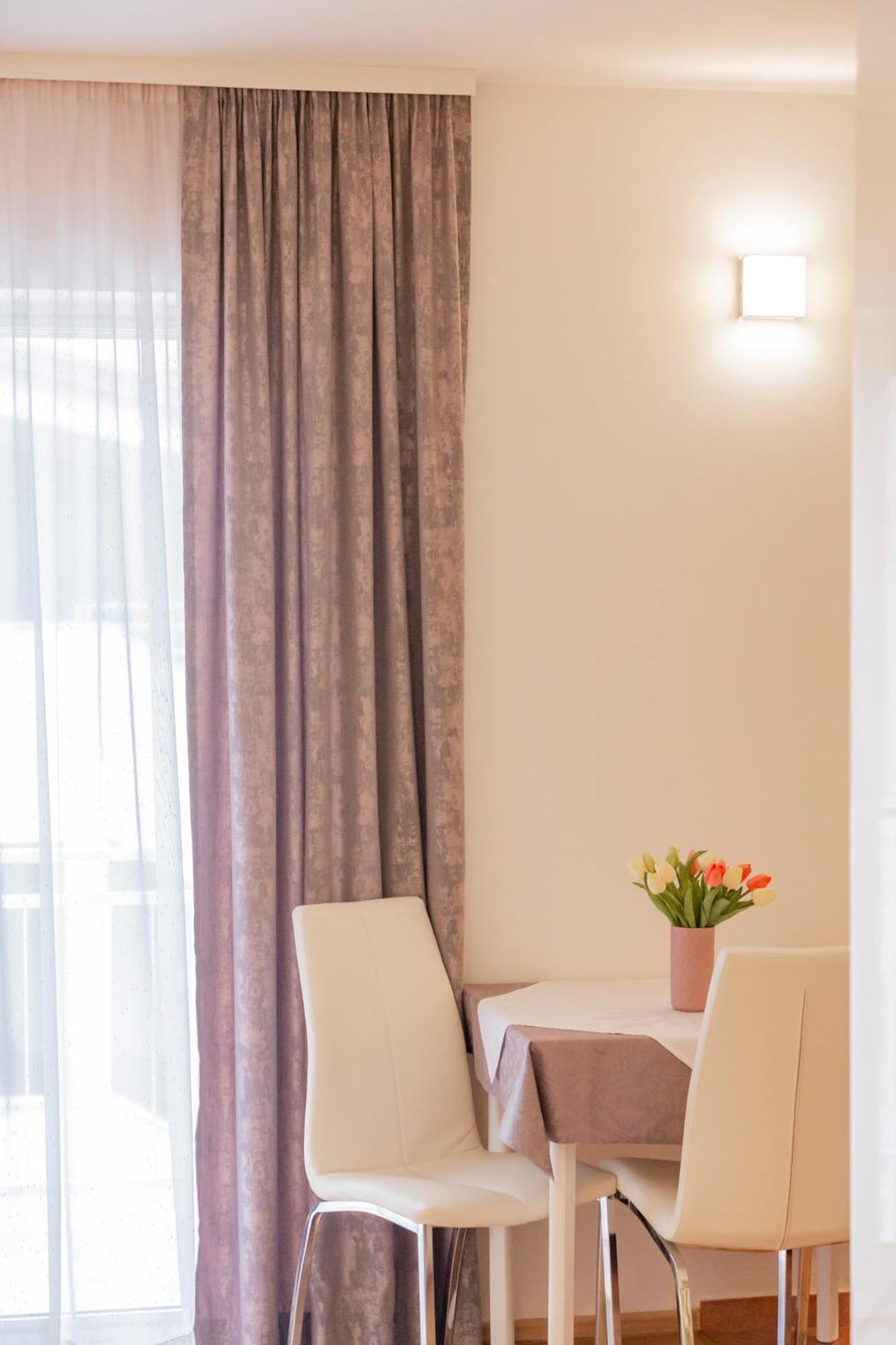 Baska Voda Apartments - Steps From The Beach, Free Parking, Central Location Kültér fotó
