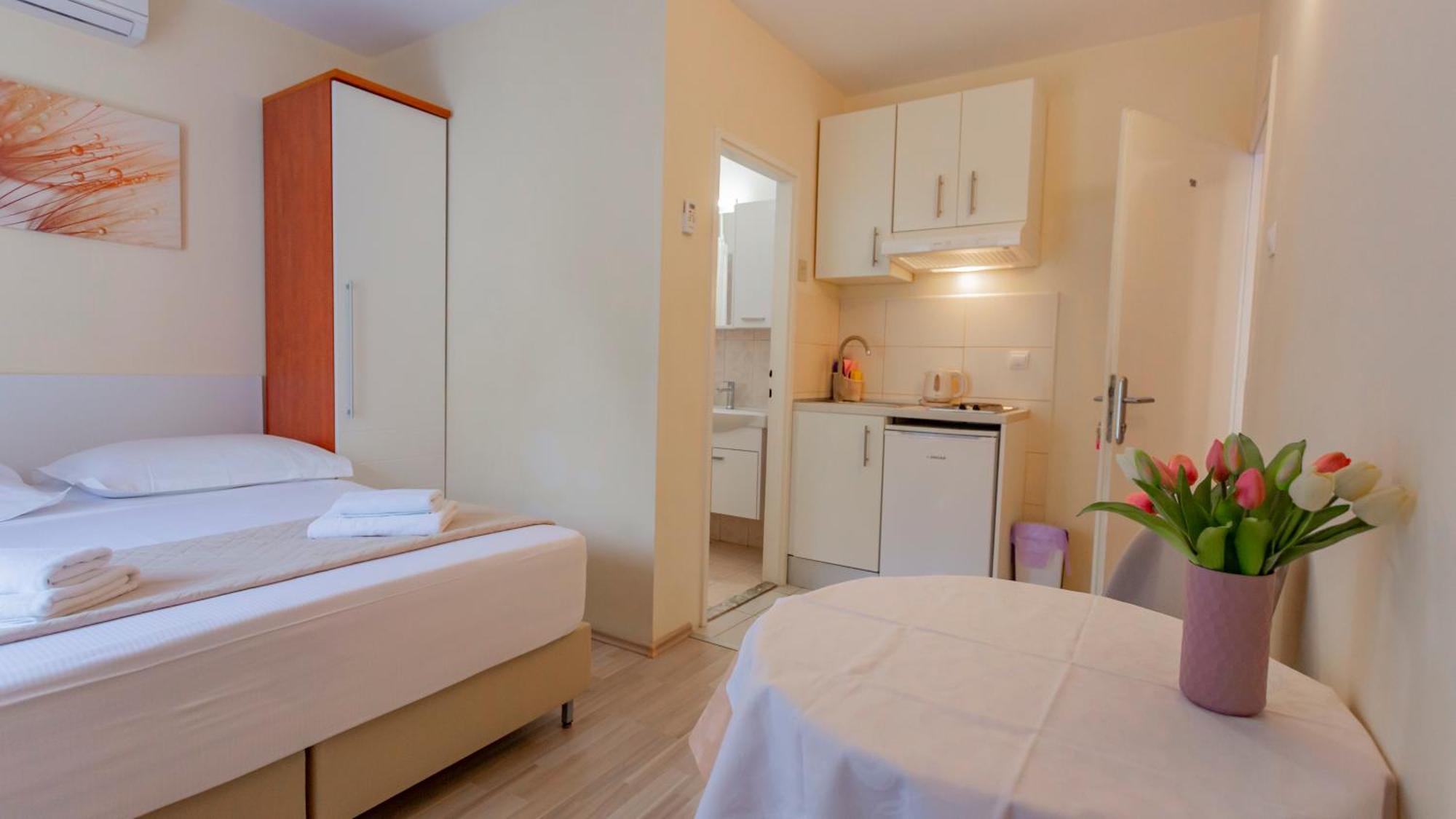 Baska Voda Apartments - Steps From The Beach, Free Parking, Central Location Kültér fotó