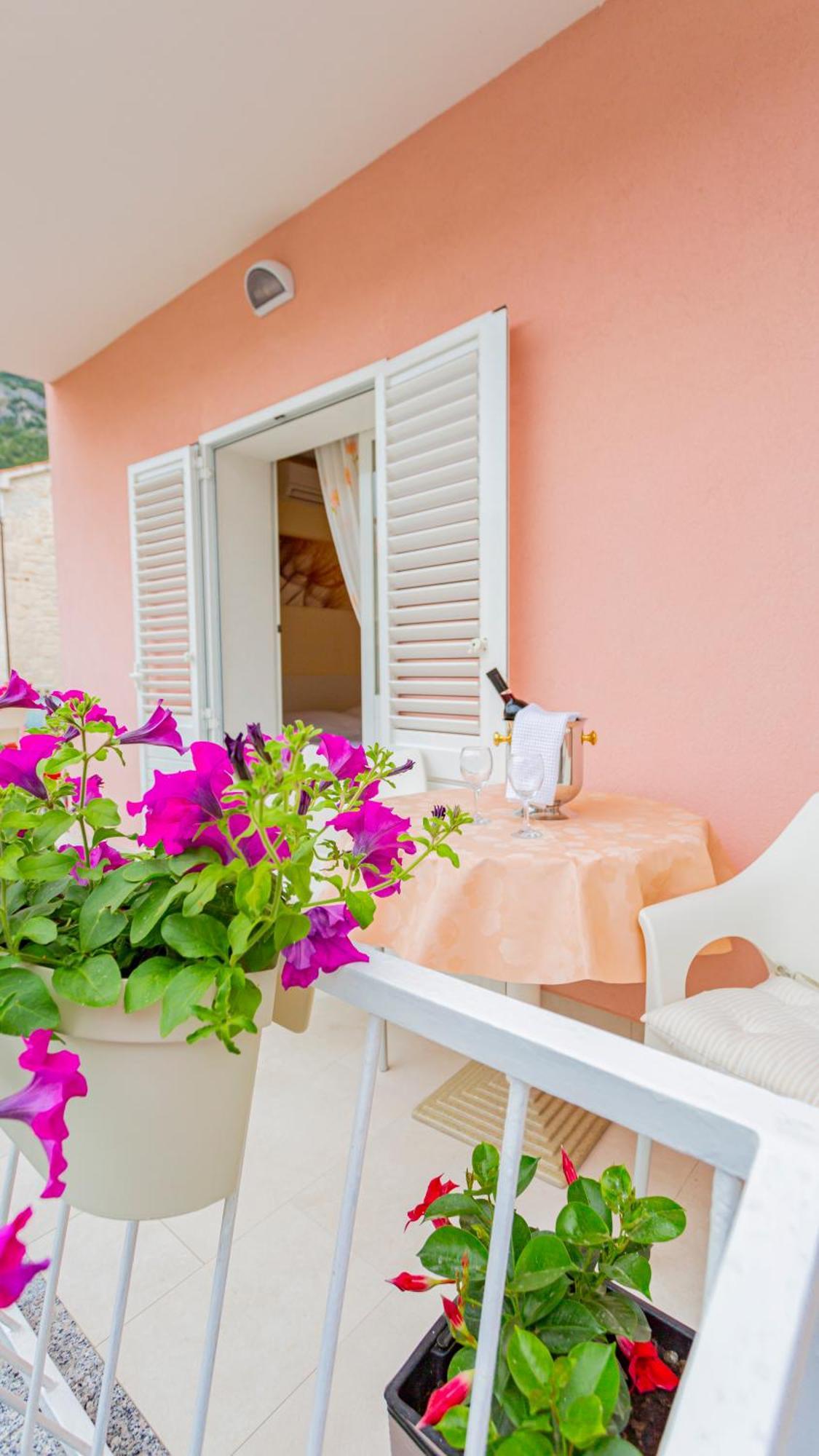 Baska Voda Apartments - Steps From The Beach, Free Parking, Central Location Kültér fotó