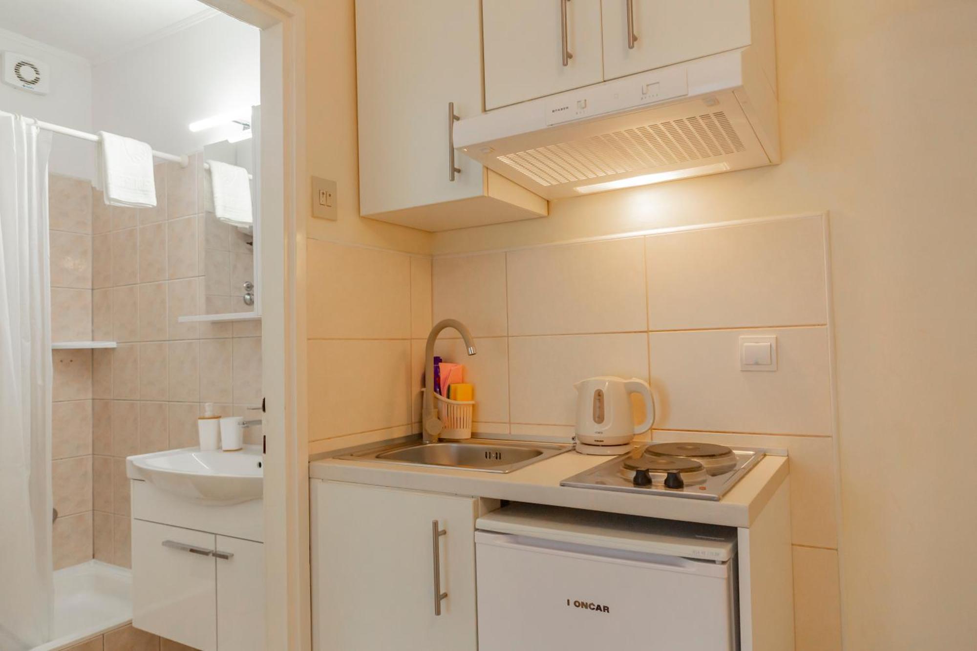 Baska Voda Apartments - Steps From The Beach, Free Parking, Central Location Kültér fotó