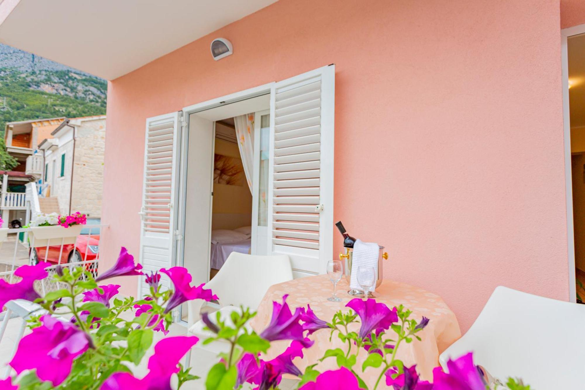 Baska Voda Apartments - Steps From The Beach, Free Parking, Central Location Kültér fotó