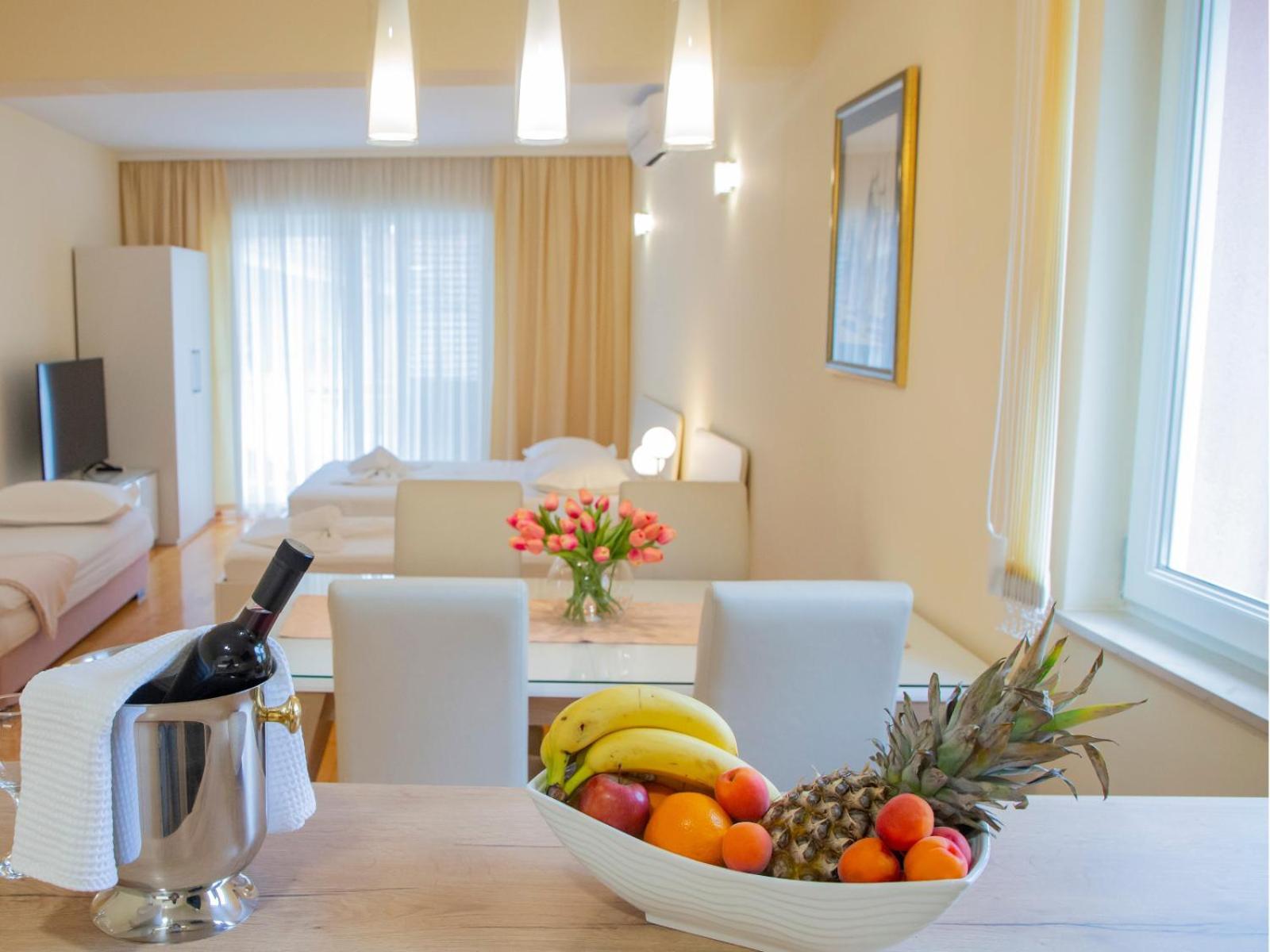 Baska Voda Apartments - Steps From The Beach, Free Parking, Central Location Kültér fotó